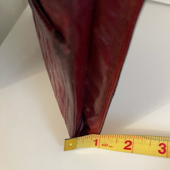 Clutch bag in wine colour - Picture 7 of 7